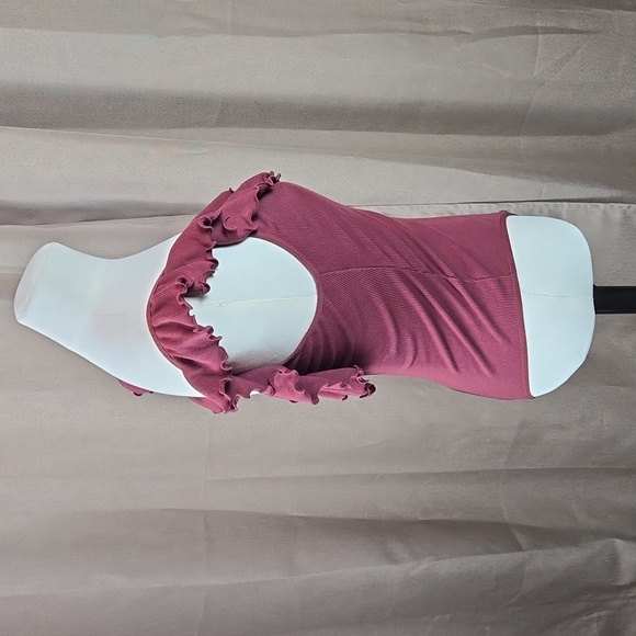Wilfred burgundy Danette ribbed sleeveless ruffle neck thong bodysuit, size M - Picture 5 of 13